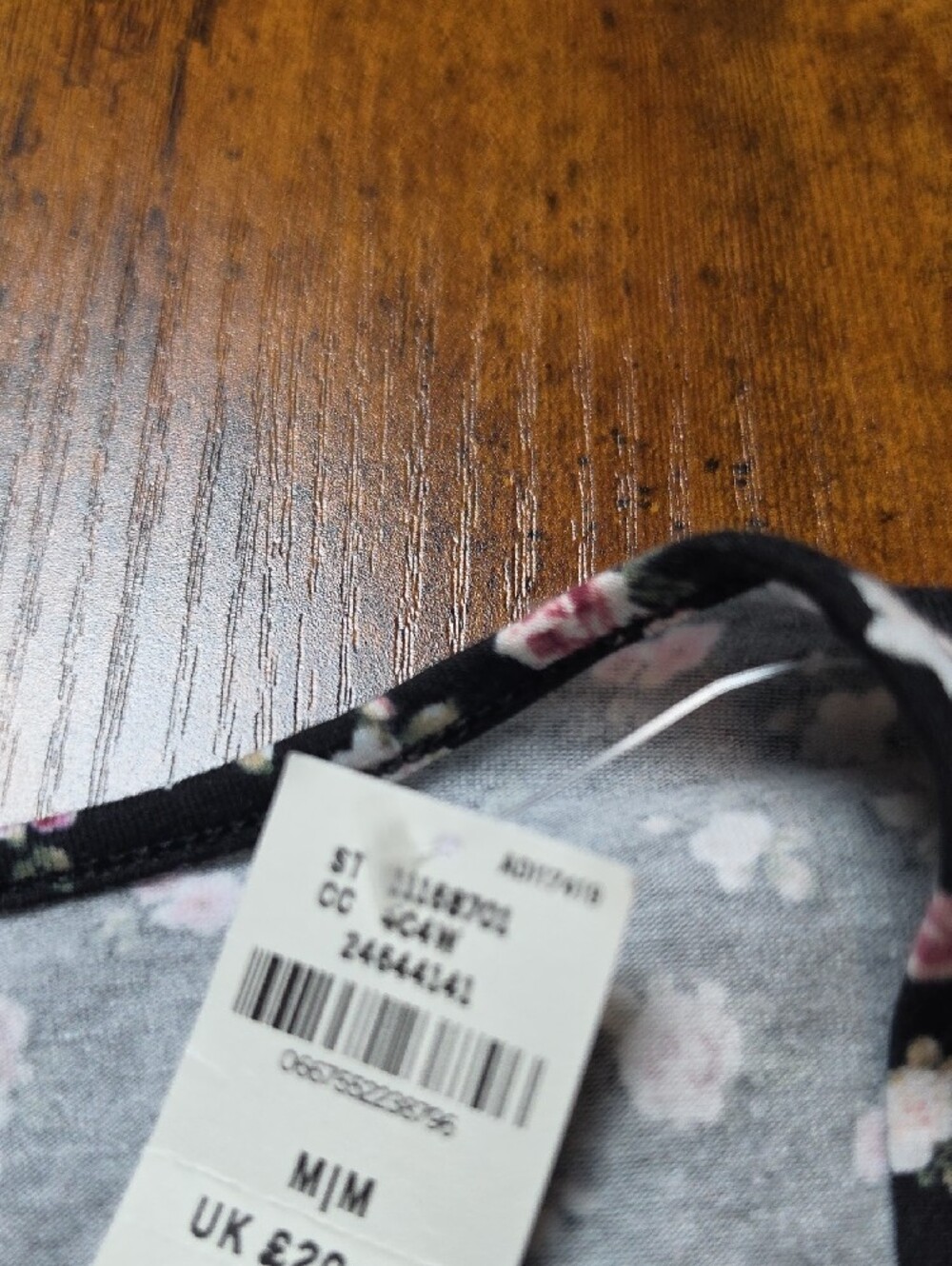 PINK Victoria's Secret | Black Cabbage Rose Long-Sleeve Floral Bodysuit | M - Picture 4 of 10